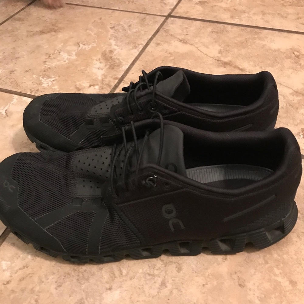 Men’s On Cloud sz. 9.5